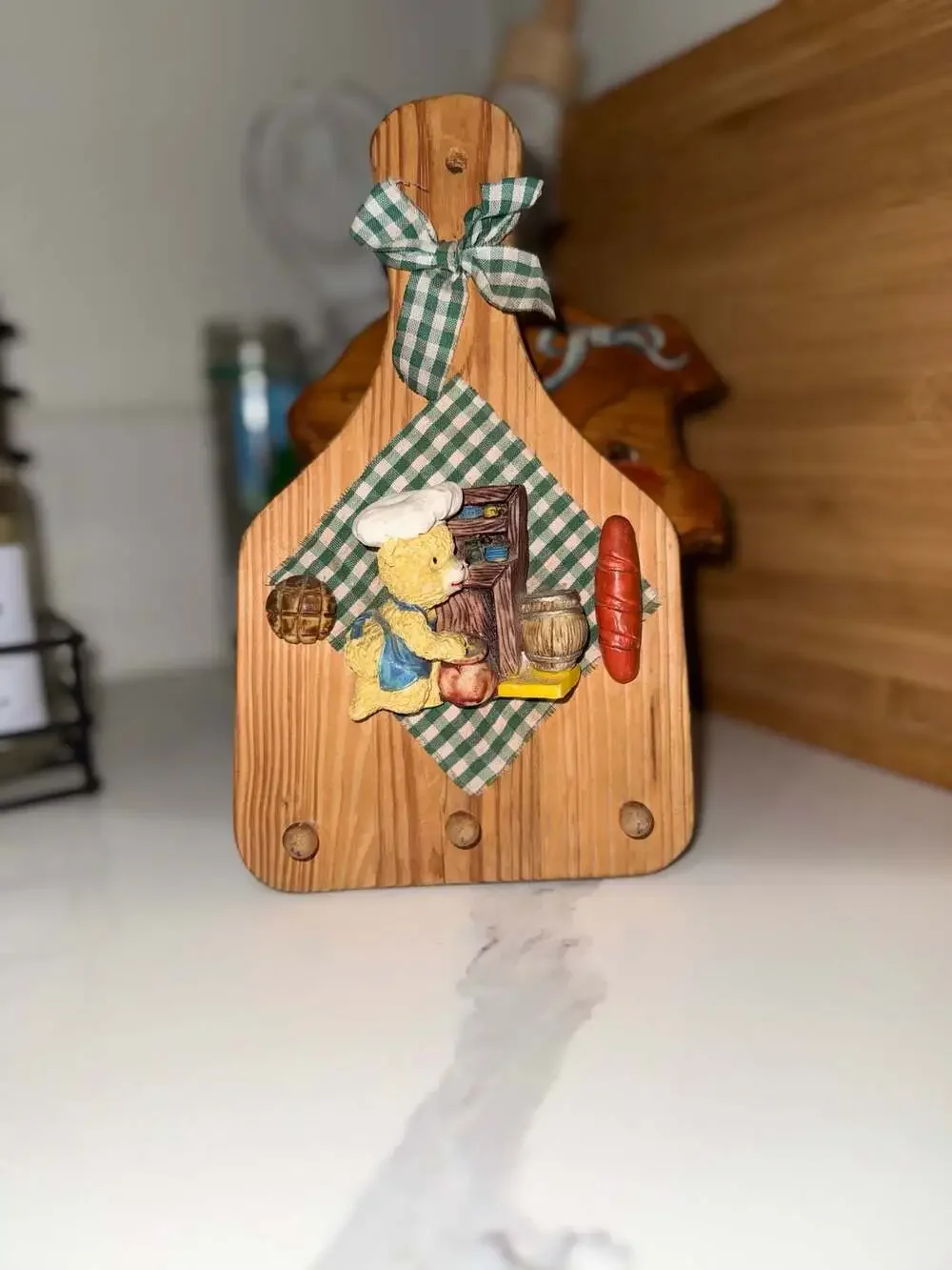 Vintage Wooden Decorative Cutting Board Wall Hanging with Teddy Bear Chef